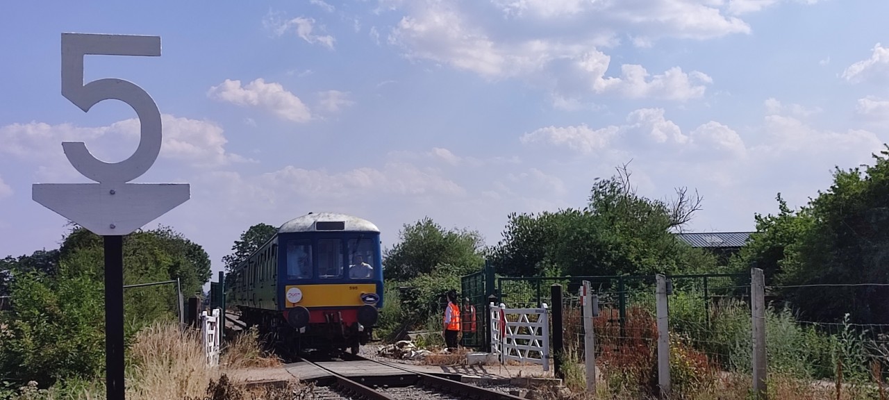 BR Blue Class 119 DMU